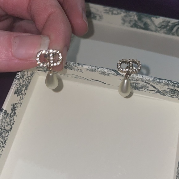Dior drop earrings. New. - Picture 4 of 4